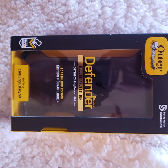 - Defender otterbox clips/S8 and S9+ - Picture 4 of 12